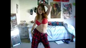 Brazzers의 수석 Ashley Fires와 함께하는 하드 코어 비디오 동영상 섹스