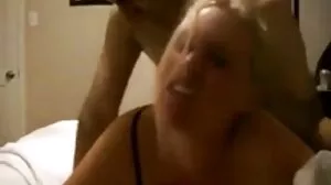 Jules Jordan의 뜨거운 Valentina Nappi와 함께 애널 섹스 동영상 침대 장면에서
