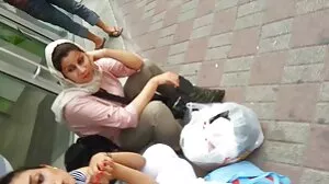Naughty America에서 매혹적인 Katrina 오르가즘 섹스 동영상 Jade와 선교사 강타
